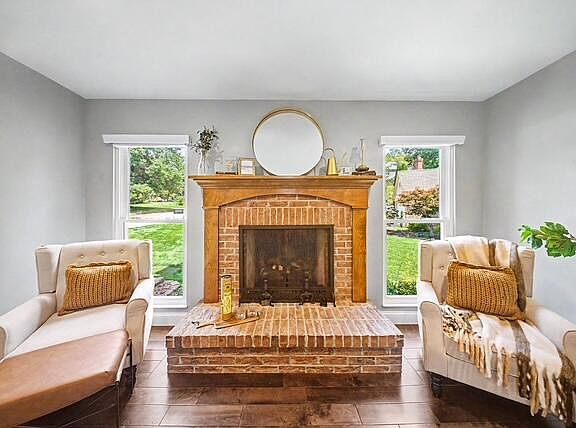 5th image of 3660 Oxford Ct