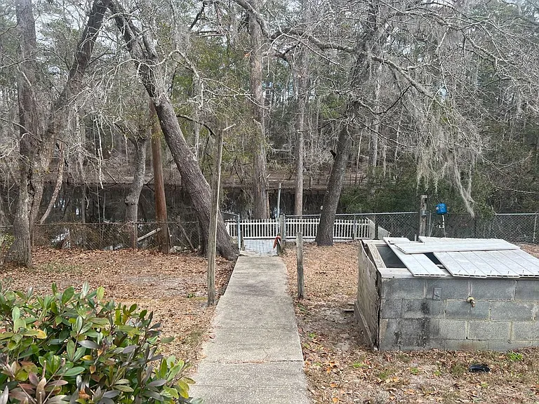 1610 Caines Landing Rd — Photo 16