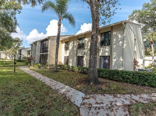3114 Lake Pine Way APT B2, Tarpon Springs, FL 34688