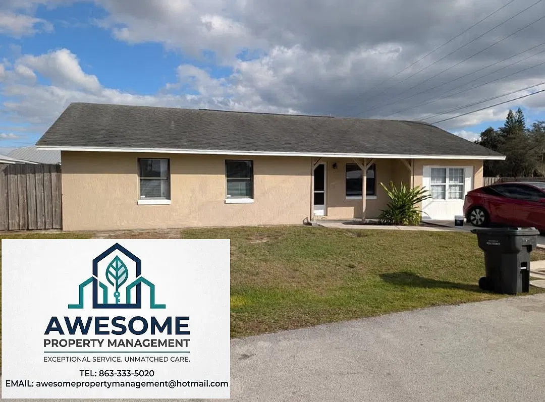 4 bed, 1384 sqft, $2,000 — Photo 1