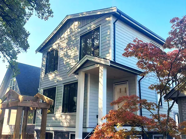 1325 E 37th Ave #3, Vancouver, BC V5W 1G6