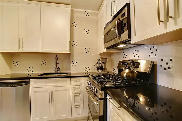 Sold by Corcoran | media 2