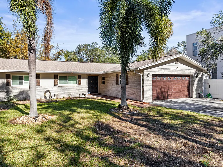 4831 W San Miguel St — Photo 23