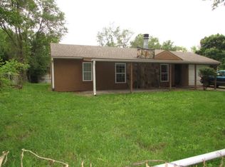 6121 Freeman Ave, Kansas City, KS 66102