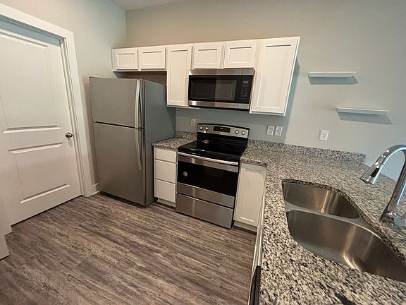 3rd image of 2506 W 55th St N