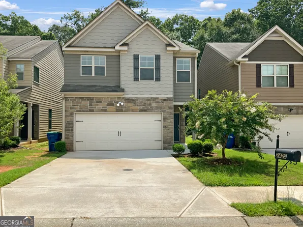 2425 Capella Cir SW, Atlanta, GA 30331