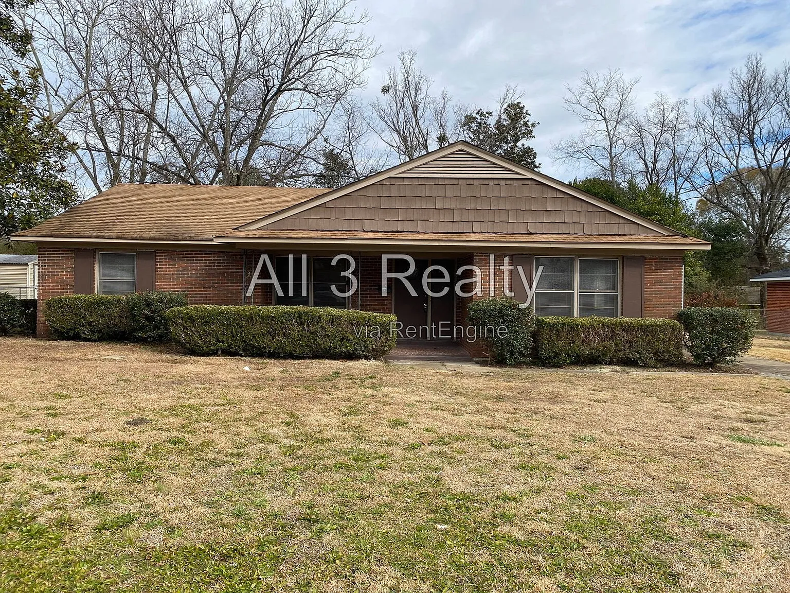 3 bed, 2.0 bath, 1616 sqft, $1,335 — Photo 3