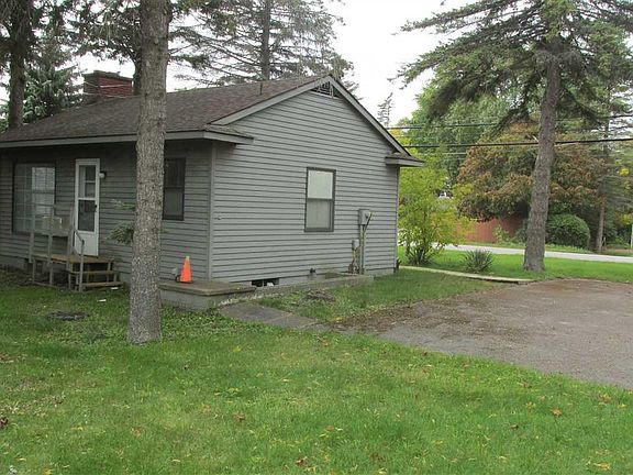 4th image of 7799 Crystal Dr