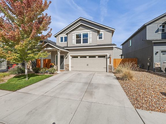 2nd image of 21188 SE Azalia Ave