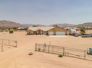 15577 Japatul Rd, Apple Valley, CA 92307