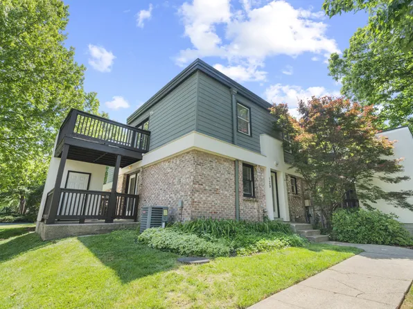 940 Gale Ln APT 129, Nashville, TN 37204