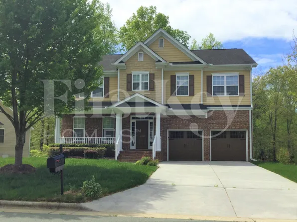 5302 Cragganmore Dr, Mc Leansville, NC 27301