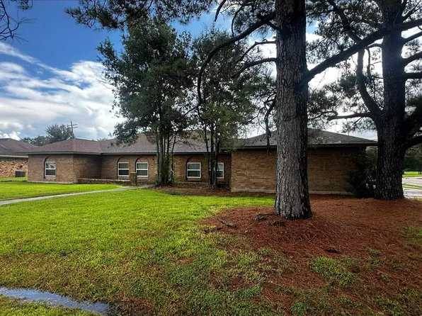 4495 Beale St, Beaumont, TX 77705