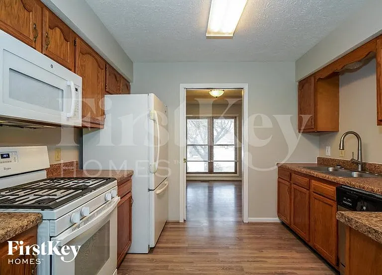 16 Wildwood Ct — Photo 6