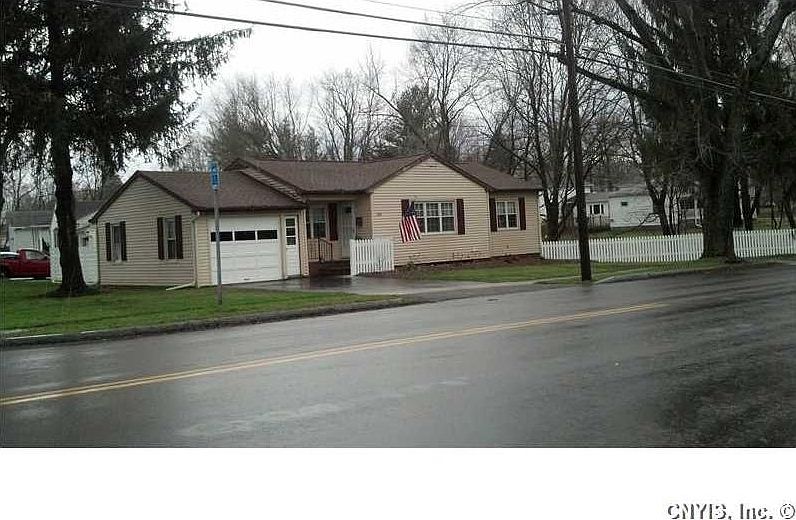 180 Franklin St, Auburn, NY 13021 Zillow