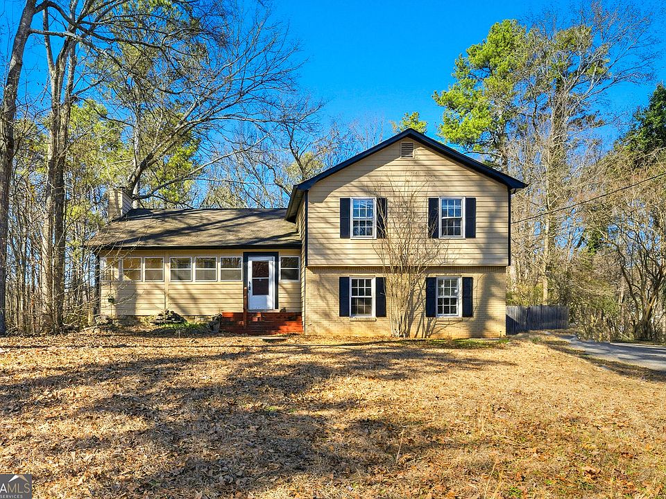 1st image of 2653 Laurel Woods Ln SE