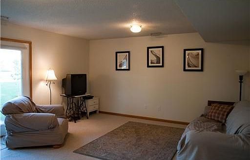 5th image of 520 Augusta Cir