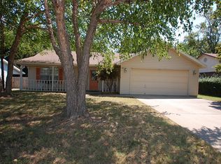 815 N 28th St, Rogers, AR 72756