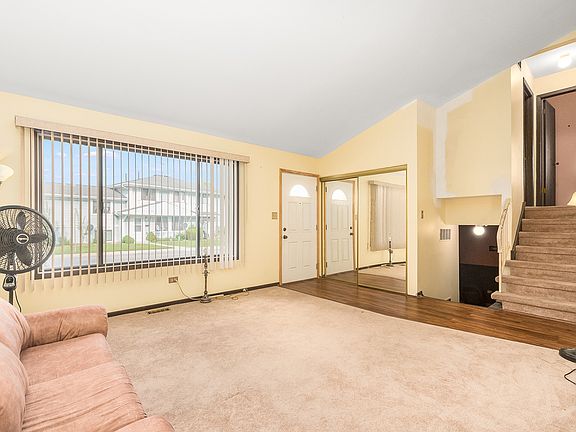 4th image of 6090 Fremont Dr #A