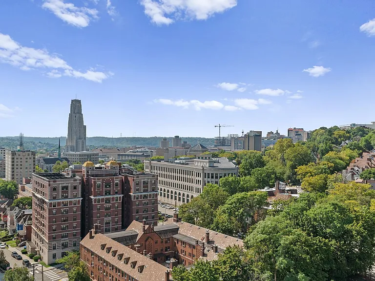 The Royal York Apartments — Photo 76