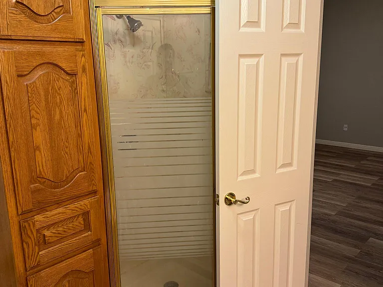 105 Lyndon Dr — Photo 6