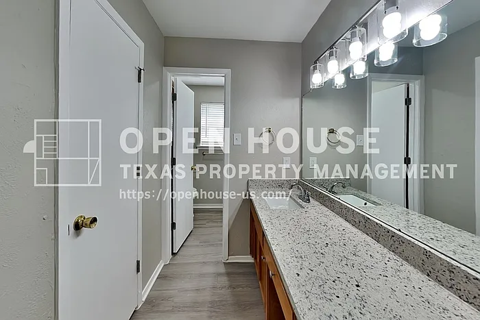 6437 Highview Ter — Photo 10