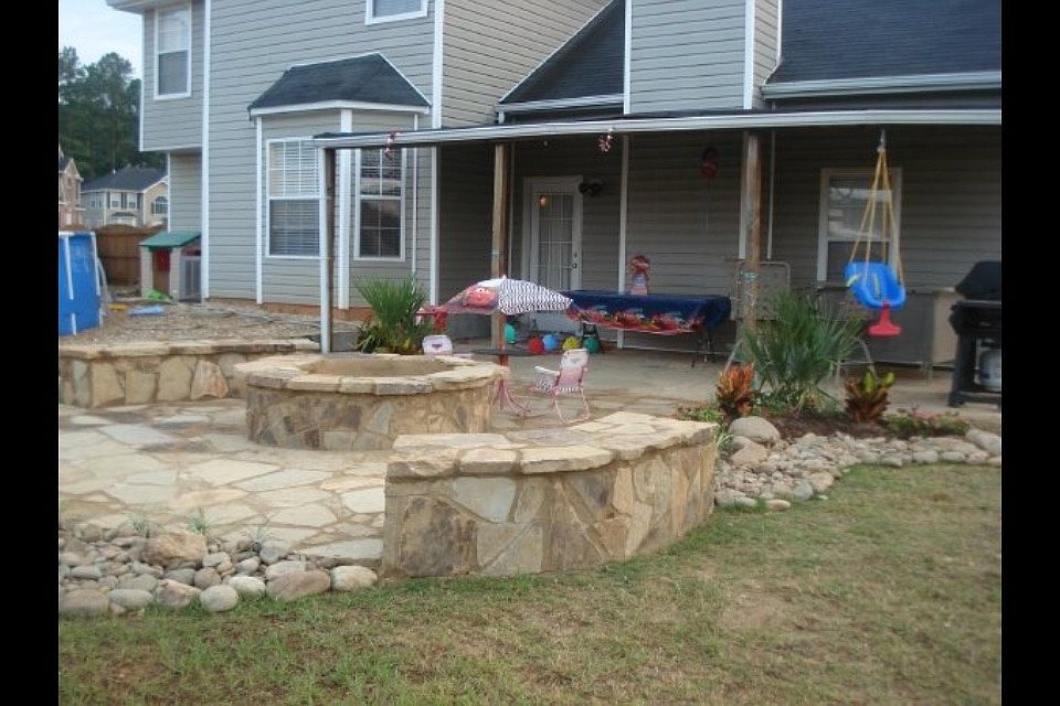 2nd image of 2271 Exchange Pl SE