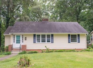 1318 Brookwood Dr, Winston Salem, NC 27106