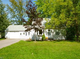 8153 Bellflower Rd, Mentor, OH 44060