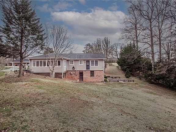 5th image of 1618 E Saluda Lake Rd