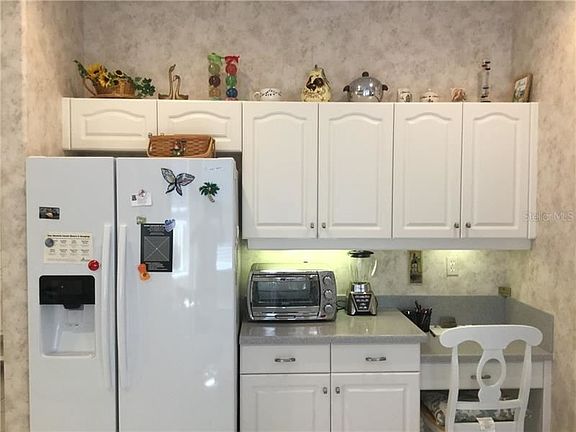 5th image of 3742 Cadbury Cir #16