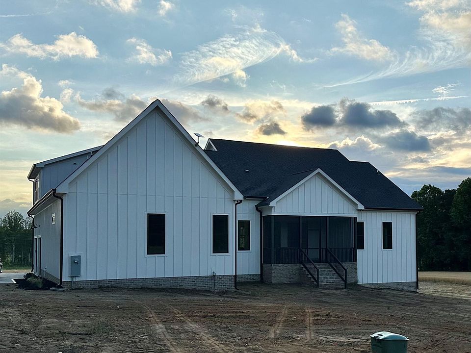 2nd image of 2835 State Highway 39 S