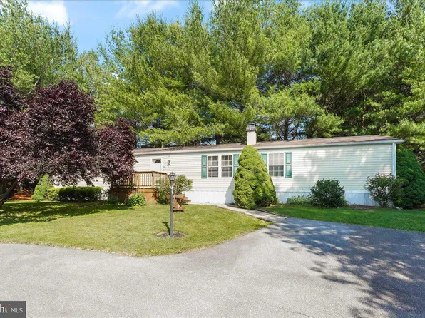 7 Leanne Ln, Avondale, PA 19311