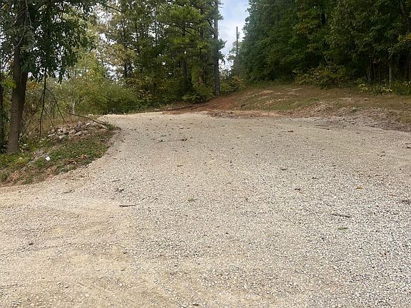 5th image of 2010 County Road 1770