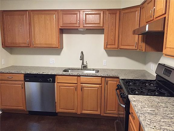 4th image of 8235-37 Pritchard Pl