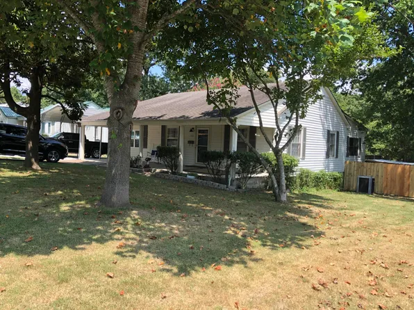 105 20th St, Batesville, AR 72501