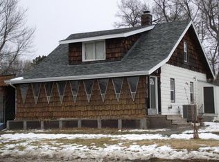 501 W 3rd St, Pierre, SD 57501