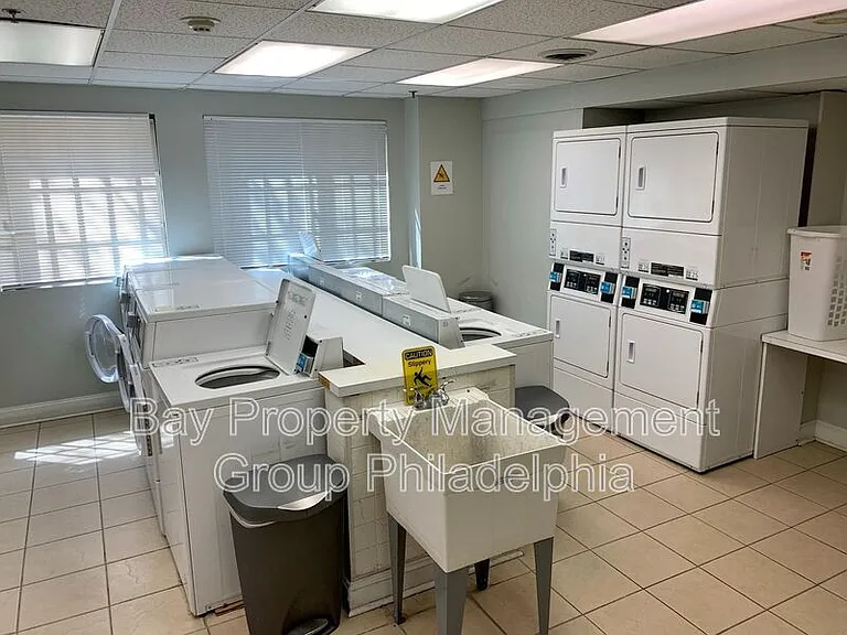 2101 Chestnut St #910 — Photo 9