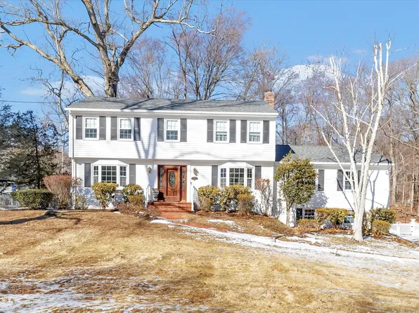 81 Blueberry Lane, Shelton, CT 06484