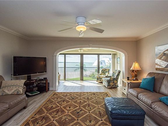 4th image of 895 S Gulfview Blvd APT 301