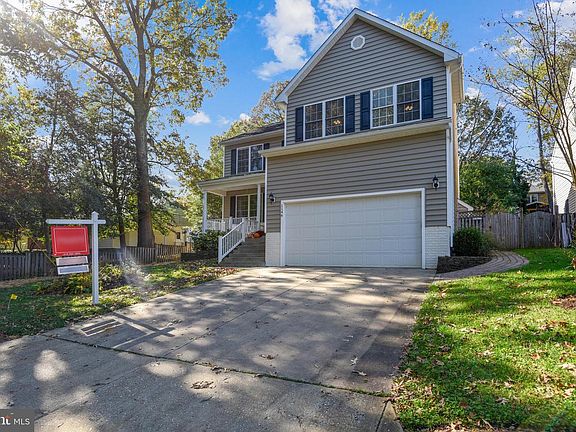 3rd image of 1146 Southview Dr