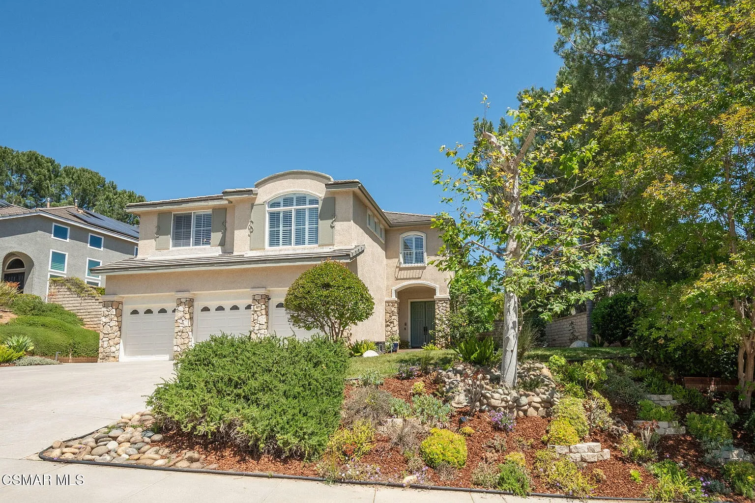 5 bed, 4.5 bath, 3395 sqft, $7,500 — Photo 1