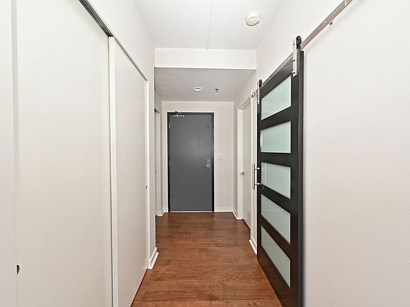 5th image of 2717 Western Ave APT 1116