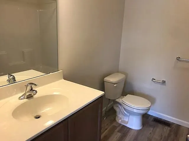 1745 Matthew Dr — Photo 16