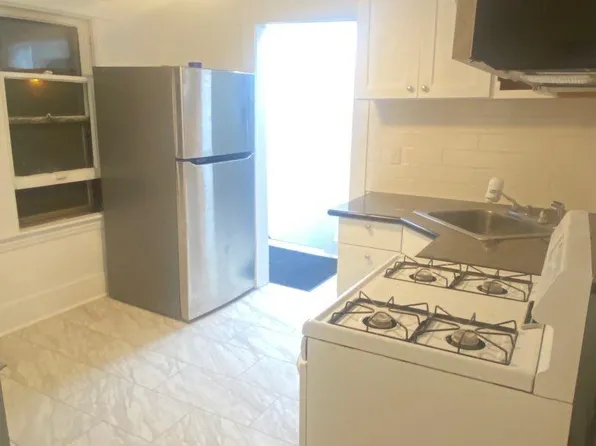 719 Stuart Ave, Kalamazoo, MI