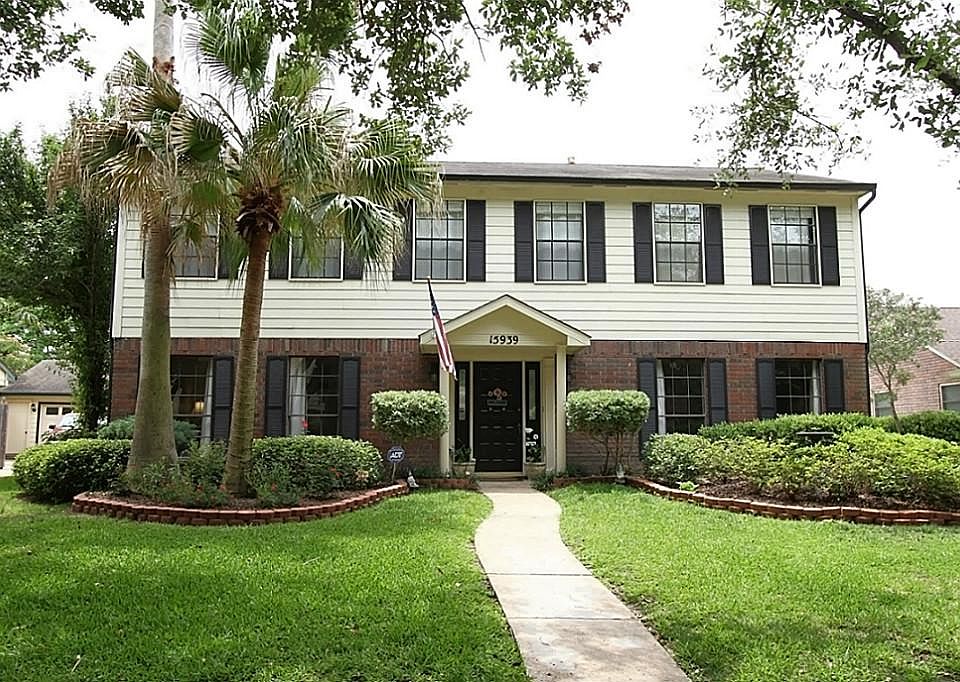 Georgian Style Home in Copperfield