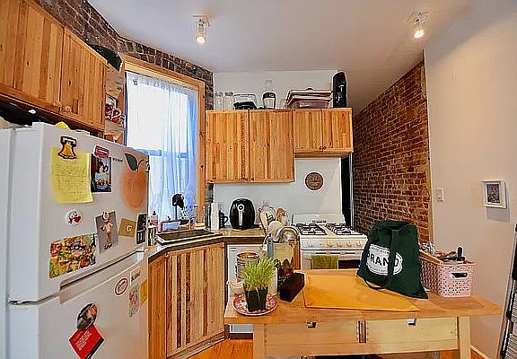 3rd image of 62 New York Ave #4F