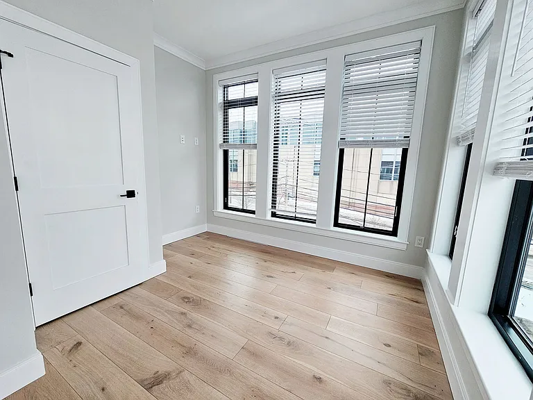 157 Everett St #103 — Photo 7
