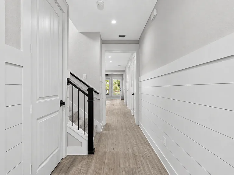 3 Solano Ave — Photo 2