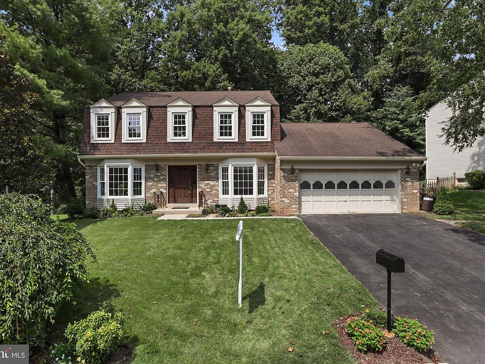 1st image of 1910 Agate Dr